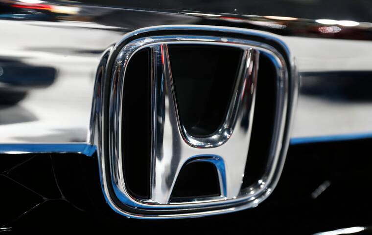 REUTERS/SHANNON STAPLETON / 2018
                                The Honda logo is seen on a Honda car displayed at the New York Auto Show in the Manhattan borough of New York City, New York.