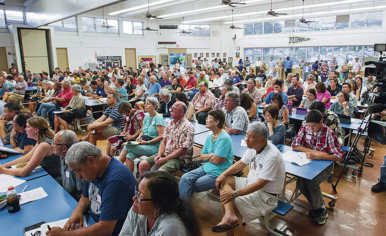 CINDY ELLEN RUSSELL / 2015
                                Hundreds attend a public hearing at Moanalua Middle School on the Navy’s plan to fix the Red Hill Bulk Fuel Facility storage tank that leaked an estimated 27,000 gallons of jet fuel on Jan. 13, 2014.