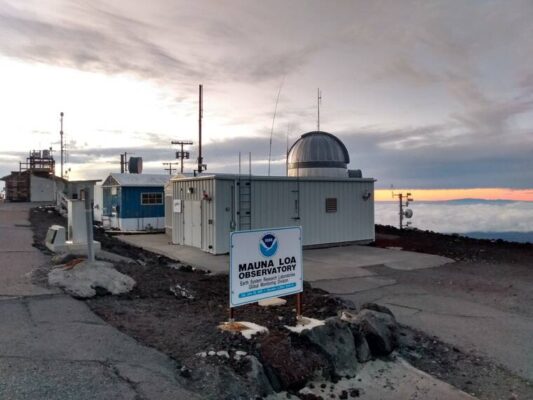 NOAA seeks to restore road to Mauna Loa Observatory